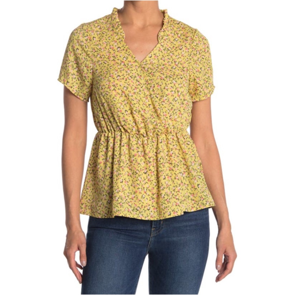 BODEAU Surplice Peplum Ruffle Floral V-Neck Short Sleeve Top, Yellow Ditsy, M